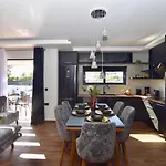 Mamica Luxury Villa