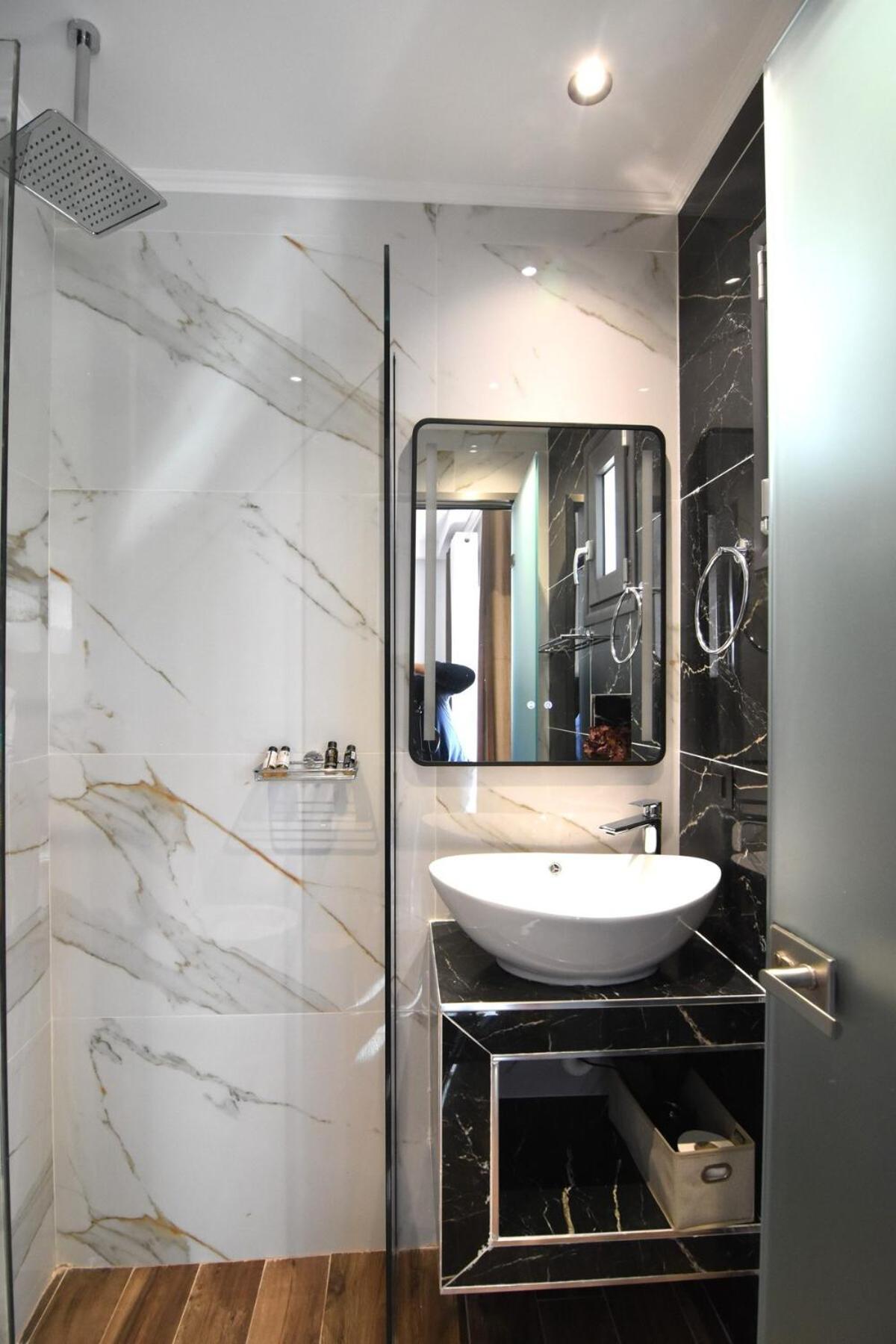 Mamica Luxury * Laganas