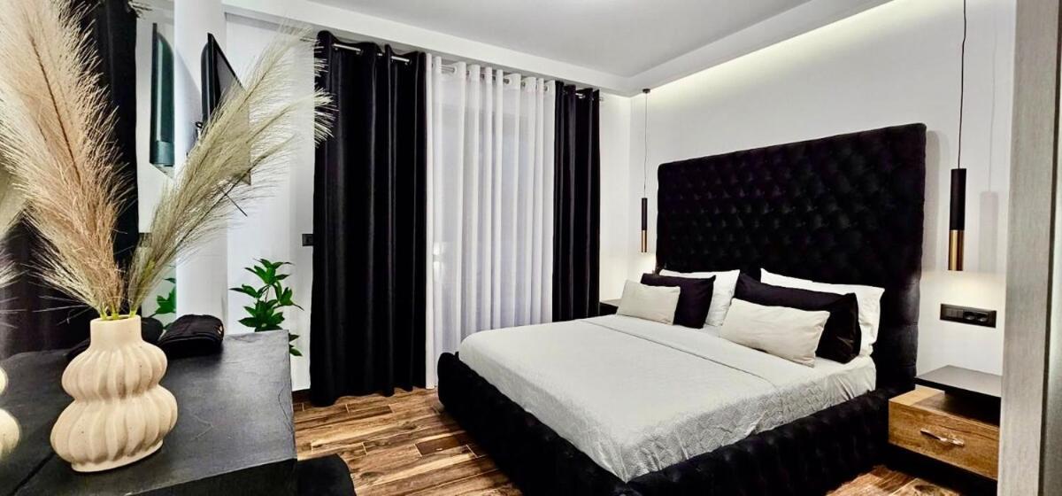 Mamica Luxury Laganas